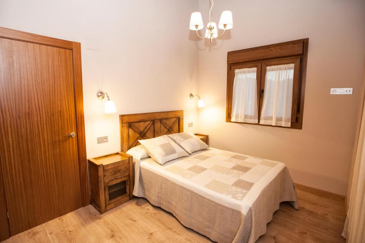 Cuatrovistes Guest House San Martin de Bada Luaran gambar