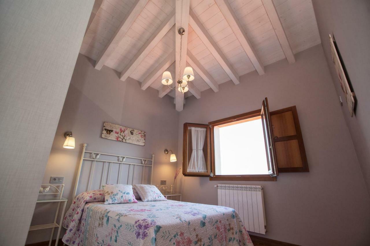 Cuatrovistes Guest House San Martin de Bada Luaran gambar